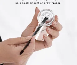 Anastasia Beverly Hills Brow Freeze Applicator kulmaharja