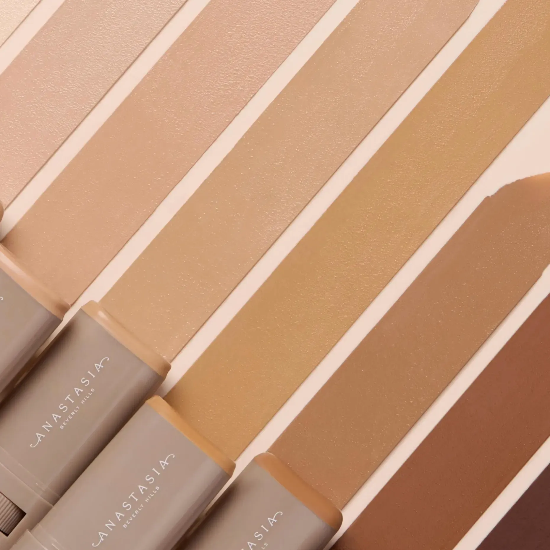 Anastasia Beverly Hills Beauty Balm Serum Boosted Skin Tint meikkivoide 18 g