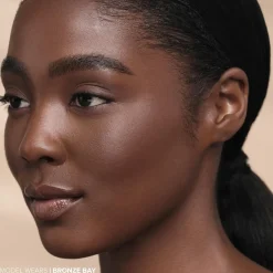 Anastasia Beverly Hills Smooth Blur Bronzer -aurinkopuuteri 9 g