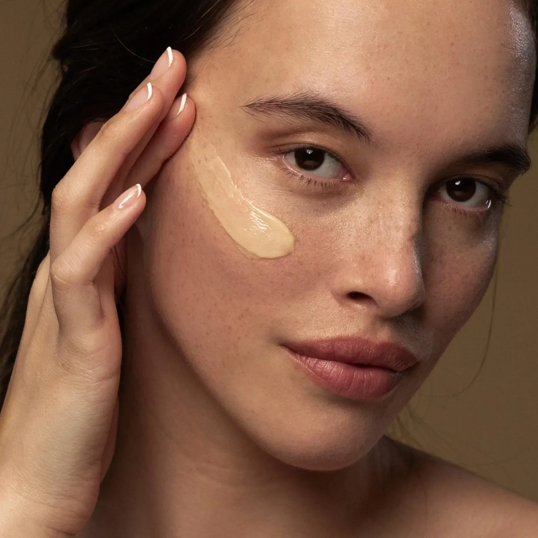 Antipodes Diem Vitamin C Pigment-Correcting Cream matkakokoinen päivävoide 15 ml