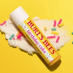 Burt's Bees Lip Balm Birthday Cake huulirasva 4,25g