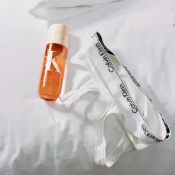 Calvin Klein Hair & bodymist Sheer Peach 236 ml hius- ja vartalotuoksu