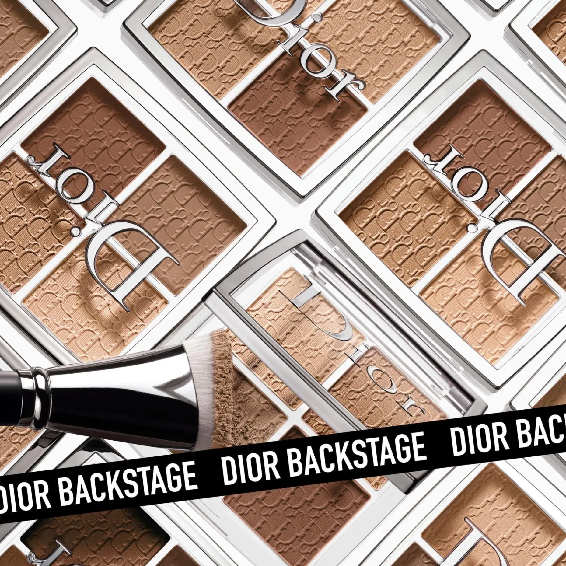 DIOR BACKSTAGE Contour Brush N15 muotoilusivellin