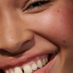 Dr. Hauschka Lip to Cheek Huuli- ja poskipuna 4,1 g