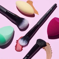 e.l.f. cosmetics Buffing Foundation Brush meikkisivellin