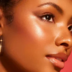 e.l.f. Halo Glow Contour Beauty Wand korostusväri 10 ml