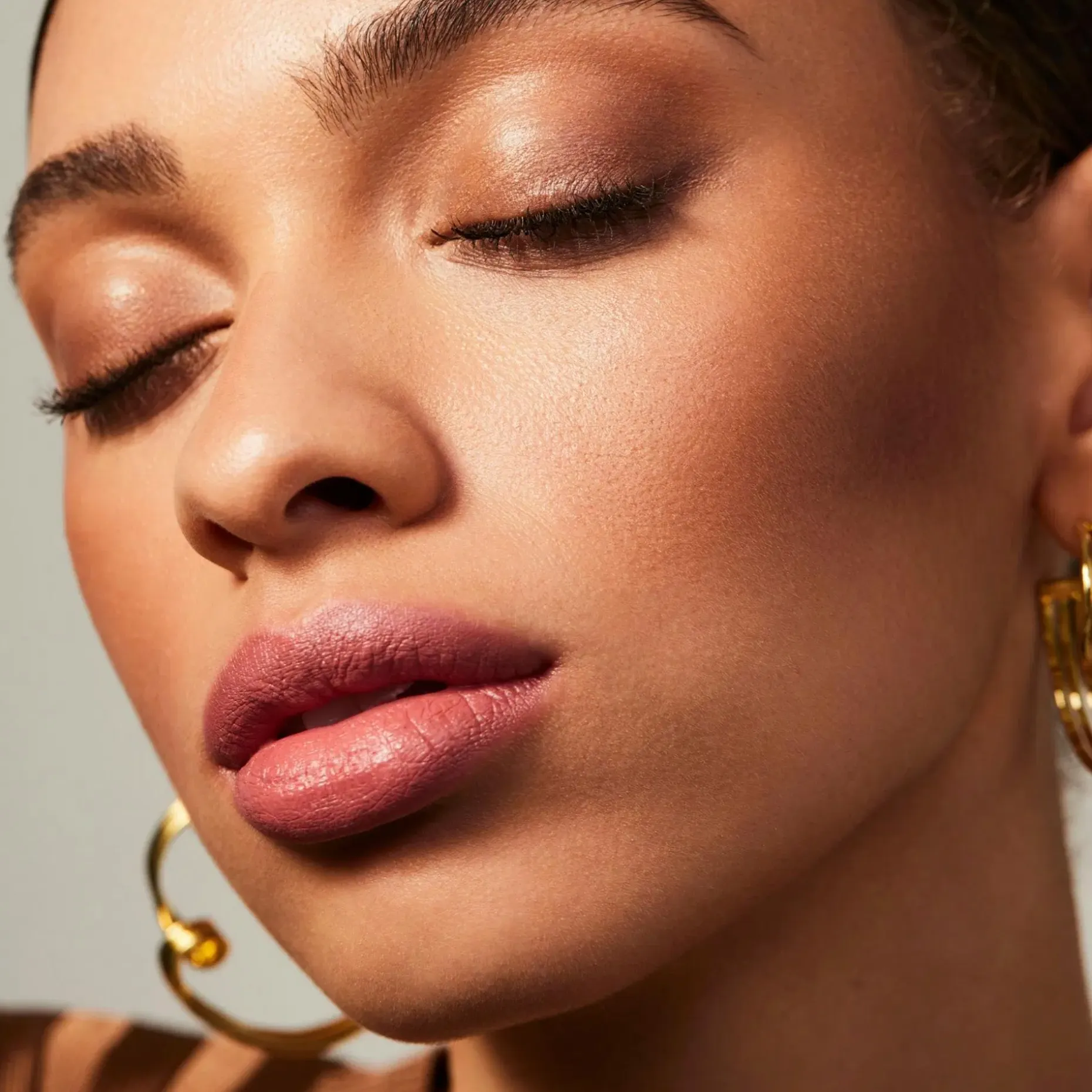 e.l.f. Luminous Putty Bronzer aurinkopuuteri 10 g