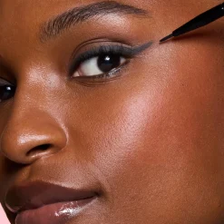 e.l.f. Makeup Brushes Ultra-Fine Eyeliner -rajaussivellin