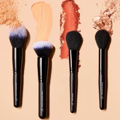 e.l.f. Powder Brush sivellin