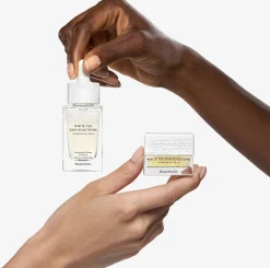 Elizabeth Arden White Tea Skin Brightening Eye Gel silmänympärysgeeli 15 ml