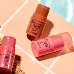 essence baby got bronze bronzing stick aurinkopuuteripuikko 5,5 g
