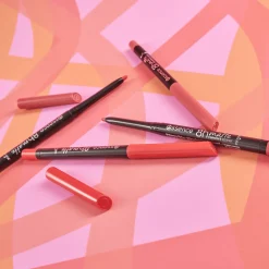 essence 8h matte comfort lipliner huultenrajauskynä 0,3 g