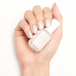 essie 819 boatloads of love kynsilakka 13,5 ml