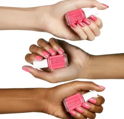 essie 73 Cute as Button -kynsilakka 13,5ml