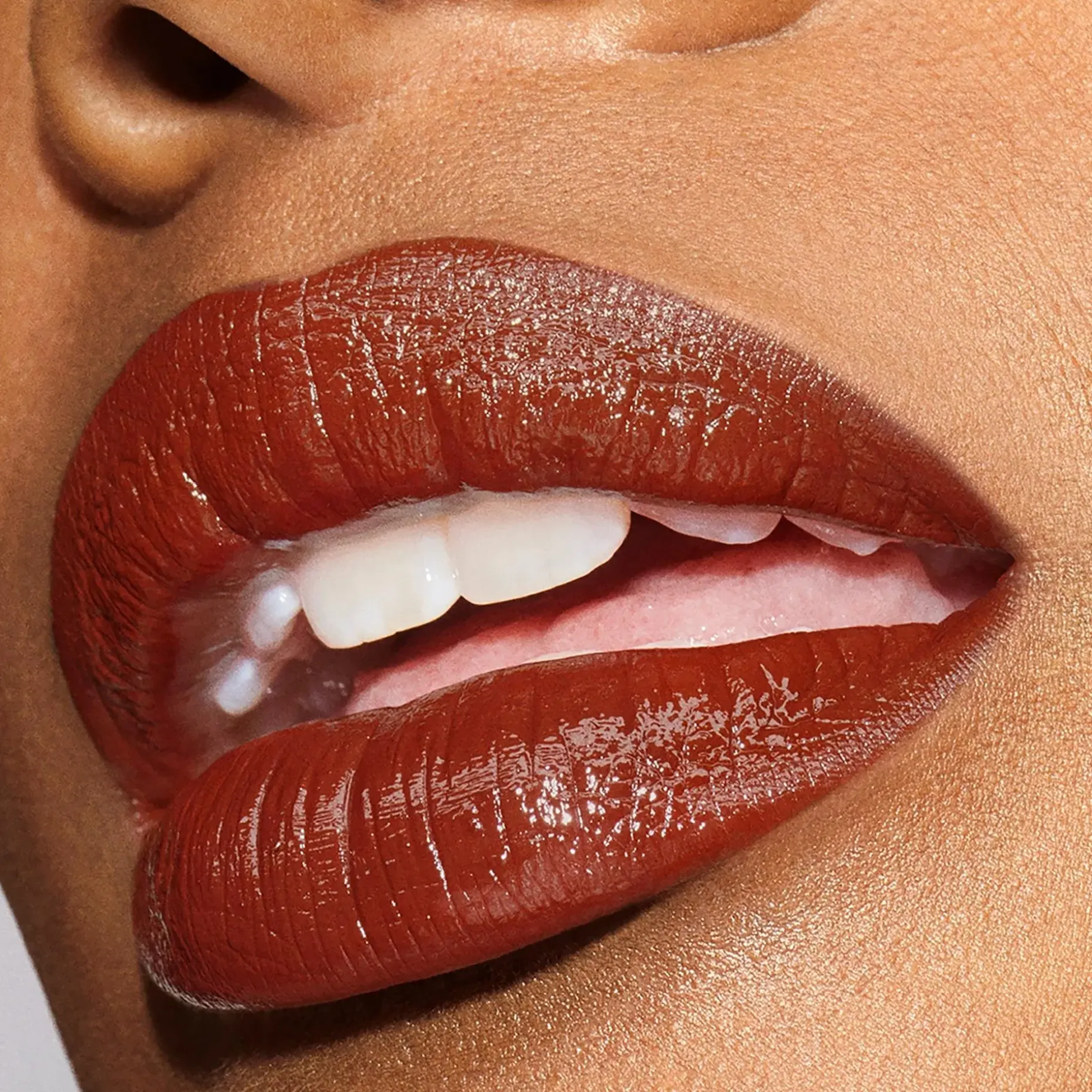 Estée Lauder Pure Color Explicit Shine Lipstick huulipuna 0,7 g