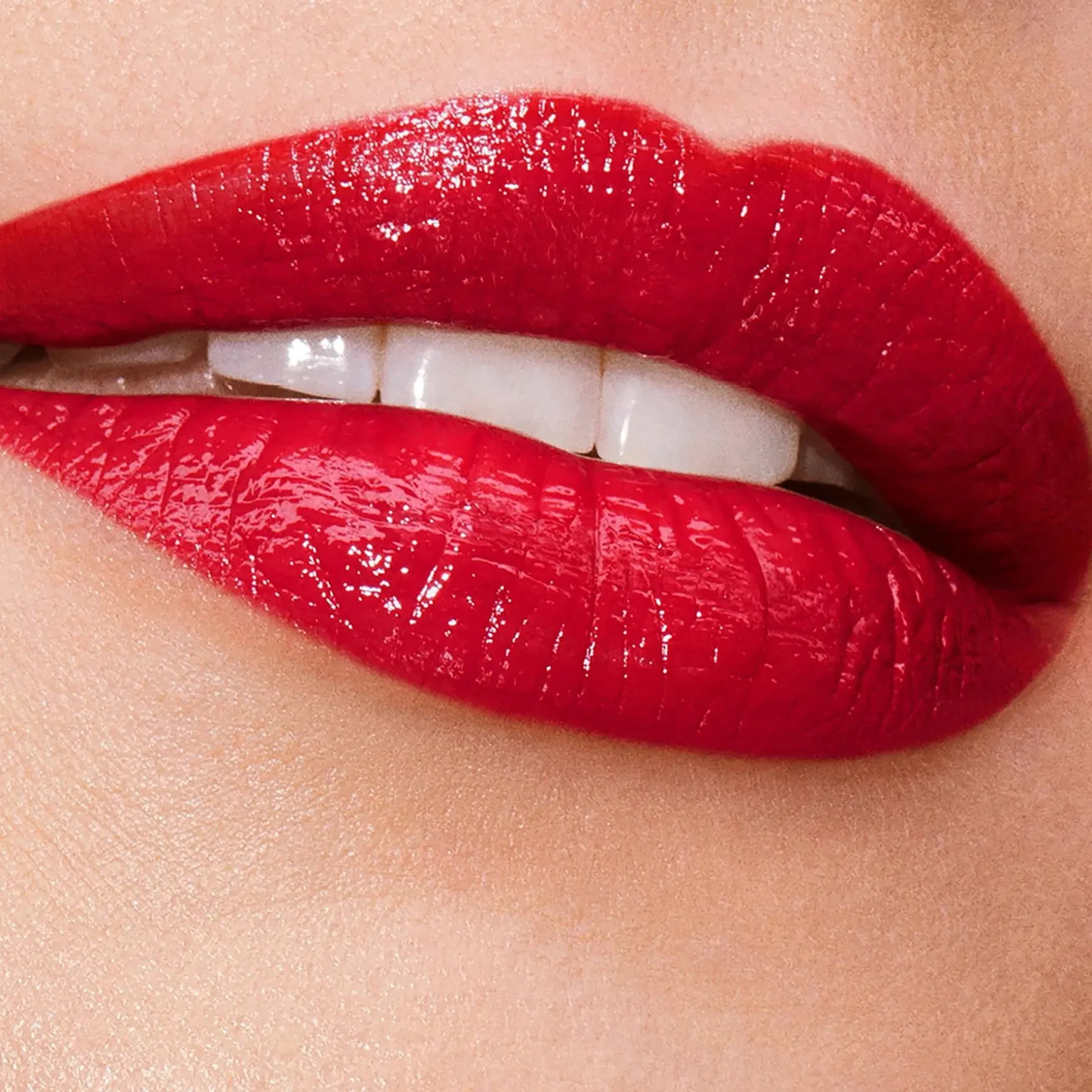 Estée Lauder Pure Color Explicit Shine Lipstick huulipuna 0,7 g