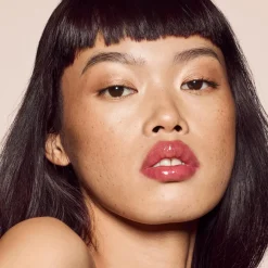 Fenty Beauty Cheeks Out Freestyle Cream Bronzer voidemainen aurinkopuuteri 6,23 g