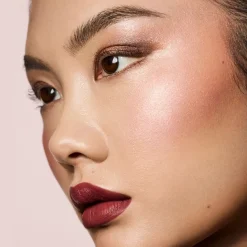 Fenty Beauty Diamond Bomb All Over Diamond Veil hohdepuuteri 8 g