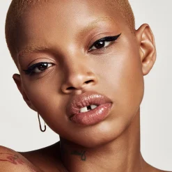 Fenty Beauty Flyliner Longwear Liquid Eyeliner nestemäinen silmänrajausväri 0,55 ml