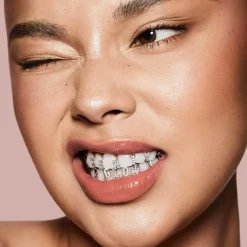 Fenty Beauty Gloss Bomb Stick kiiltohuulipuna 3,7 g