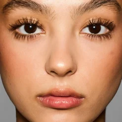 Fenty Beauty Hella Thicc Volumizing Mascara Brown 10 ml