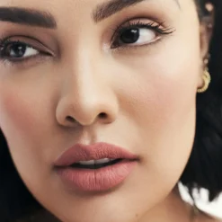 Fenty Beauty Icon Velvet Liquid Lipstick nestemäinen huulipuna 5,5 g