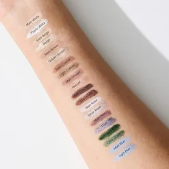 Forever Mineral Eyeshadow -luomiväri