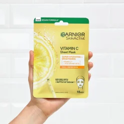 Garnier SkinActive Vitamin C Sheet Mask Super Hydrating + Brightening kosteuttava ja heleyttävä kangasnaamio 28 g