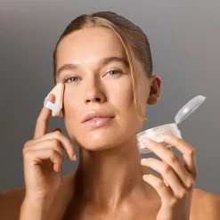 Gosh Bake'n Set Powder 002 Soft Yellow puuteri 8g