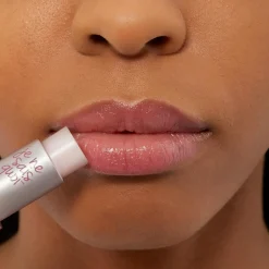 It Cosmetics Je Ne Sais Quoi™ Hydrating Color Awakening Lip Treatment huulivoide 3,4 g