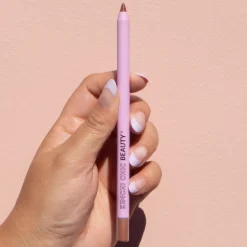 KimChi Chic Beauty Yum Lip Liner huultenrajauskynä 1,8 g