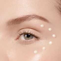 Lancôme Absolue Revitalizing Eye Cream silmänympärysvoide 20 ml