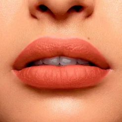 Lancôme L'Absolu Rouge Intimatte huulipuna