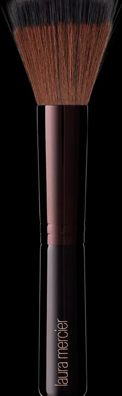 Laura Mercier Face Brushes Finishing Brush -värin ja hohteen levittämiseen kasvoille ja dekolteelle