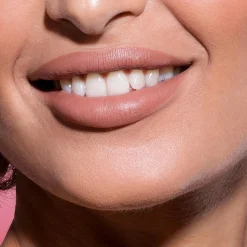 LH cosmetics Crayon -monikäyttöinen rajauskynä 1,1 g