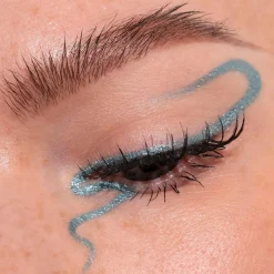 LH cosmetics Crayon -monikäyttöinen rajauskynä 1,1 g