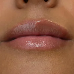 LH cosmetics Plush -huulikiilto 10 ml