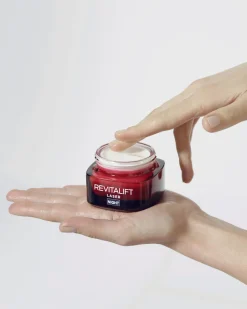 L'Oréal Paris Revitalift Laser edistyksellinen anti-age yövoide 50ml