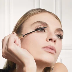 L'Oréal Paris Telescopic Maskara Black/Noir ultrapidentävä ripsiväri 8ml