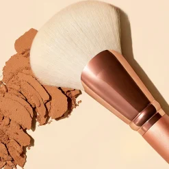 MAC Bronzer fan brush 143S sivellin