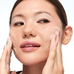 MAC Cosmetics Major Foamo Jelly Face Cleanser -puhdistusaine 50 ml