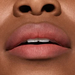 MAC Cosmetics Powder Kiss Hazy Matte Lipstick -huulipuna 3,5 g