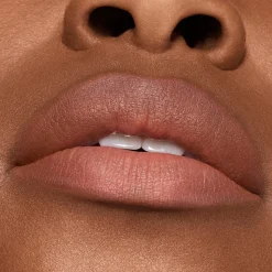 MAC Cosmetics Powder Kiss Hazy Matte Lipstick -huulipuna 3,5 g