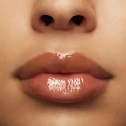 MAC Cosmetics Squirt Plumping Lipgloss Stick -huulikiilto 2,3 g