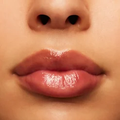 MAC Cosmetics Squirt Plumping Lipgloss Stick -huulikiilto 2,3 g