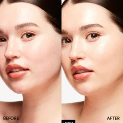 MAC Cosmetics Strobe Dewy Skin Tint -sävyttävä kosteusvoide 30 ml