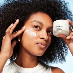 MAC Hyper real skin canvas balm kasvovoide 15 ml