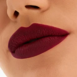MAC Locked Kiss 24Hr Lipstick huulipuna 1,8 g