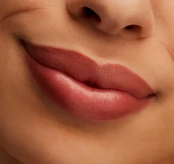 MAC Lustreglass Lipstick huulipuna 3 g