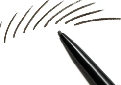 MAC Pro Brow Definer Brow Pencil kulmakynä 0,03 g